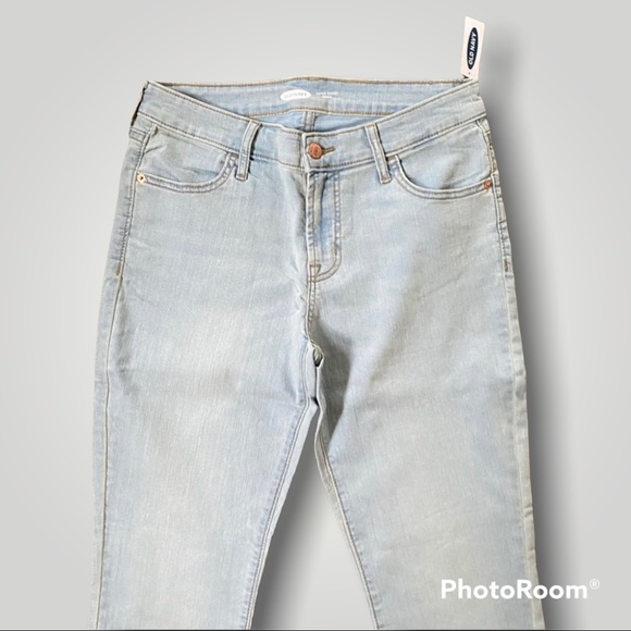 ON Mid-Rise Super Skinny Jeans in Ice Blue - NWT - Picture 6 of 16